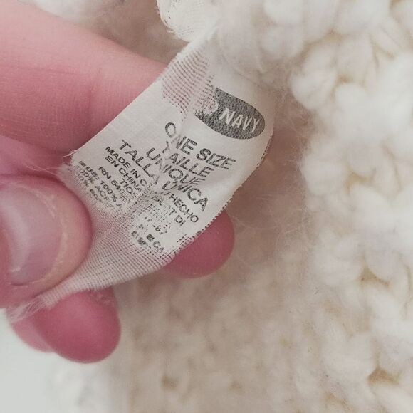 Old Navy Cream Infinity Knit Scarf - Picture 2 of 3